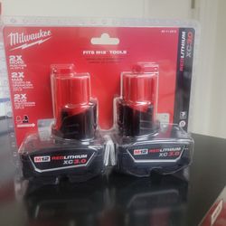 Milwaukee 3.0 Batteries Set