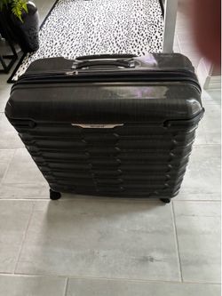 Samsonite full size luggage