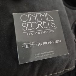 Cinema Secrets Setting Powder