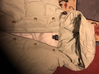 Extra small women’s Gap jacket mint in color or teal , Beautiful!