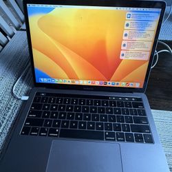 Mac Book Pro - Touch Bar