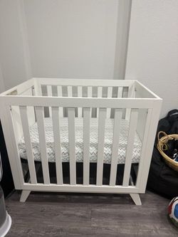 Baby crib