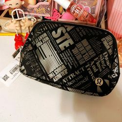 NEW Lululemon Belt Bag 