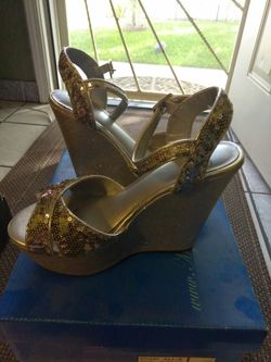 Silver sparkle wedges