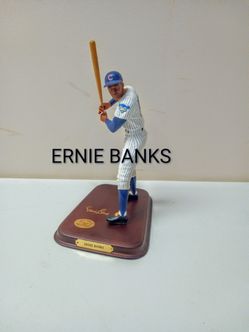 ERNIE BANKS STATUE - MINT CONDITION