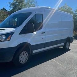 2019 FORD transit Cargo Van
