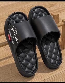 New Slippers  , Women's & Men's Size 9.5 / 10