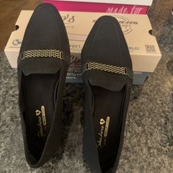 Sketchers Flats (size 8.5) Worn Once 