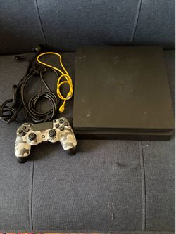Ps4 w/cords and controller.