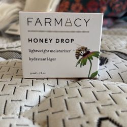 Pharmacy Honey Drop Lightweight Moisturizer
