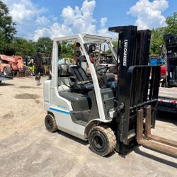 2017 UNICARRIERS FORKLIFT 5000 LBS