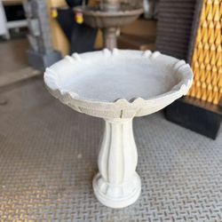 Galewood Gray Resin Round Birdbath 