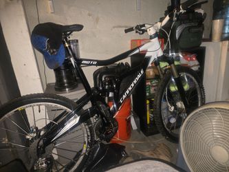 Cannondale Moto/Trade for more aggressive DH BIKE