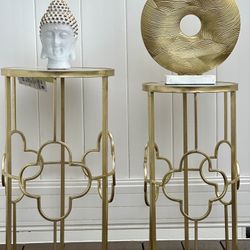 Beautiful side table set of 2 - Golden color