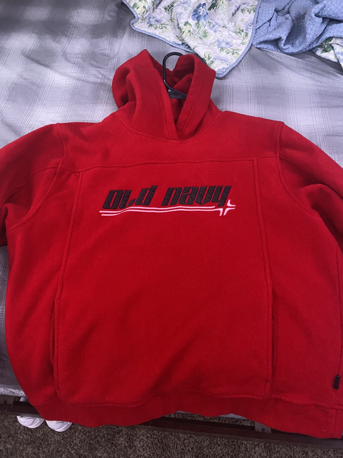 size large old navy hoodie