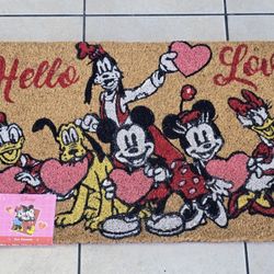 ❤️ Mickey & Friends Valentine's Outdoor Mat ♥️ 