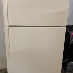 Whirlpool Refrigerator 
