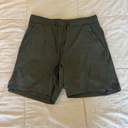 Vitality Men’s Shorts Size Medium