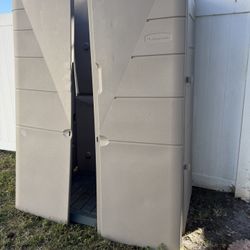 Rubbermaid Outdoor Resin Storage Shed 32 X 56 X 77