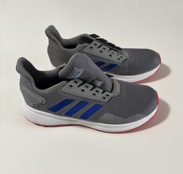 Kids Adidas— Size 5