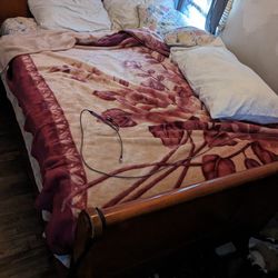 Queen Bed Mattress With Dressers