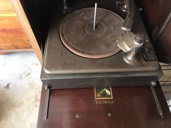 Record/radio cabinet antique