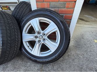2022 Toyota Highlander Stock Wheels & Tires