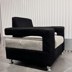 Modern Black & Gray Lounge Chair – Commercial / Designer Style