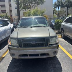 2003 Ford Explorer Sport