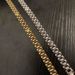 Bracelets 