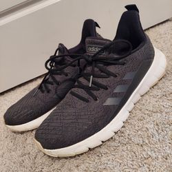 Mens ADIDAS size 10.5