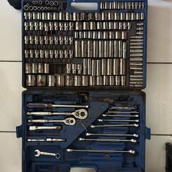 Westward Socket Set