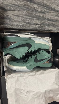 Kobe 4 Girl Dads