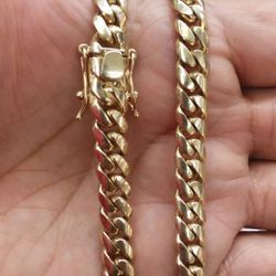 14k Gold cuban link chain hand made 138.3 grams 8mm 24 inch long