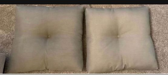 Gray patio cushions set