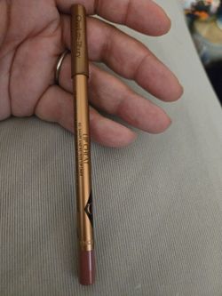 Charlotte Tilbury lip liner