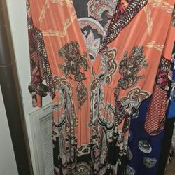 3 Dress Bundle – Plus Size (14W–18W) Floral & Patterned DressesBeautiful bundle of 3 stylish dresses in plus sizes, perfect for everyday wear, church,