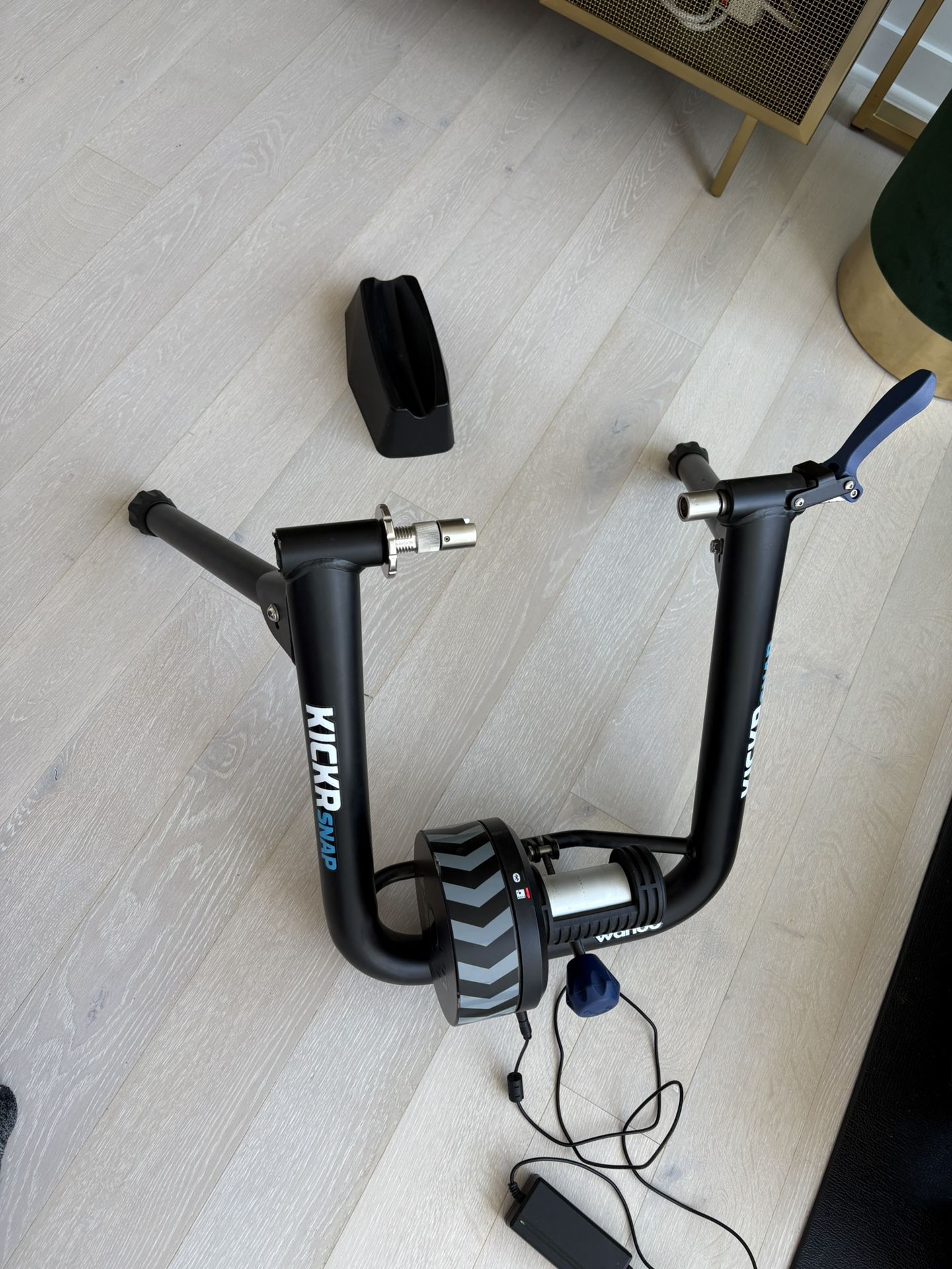 Wahoo KICKR SNAP Wheel-On Bike Trainer