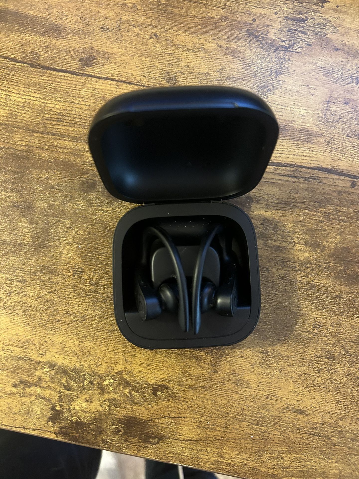 Power Beats Pro Wireless Earbuds
