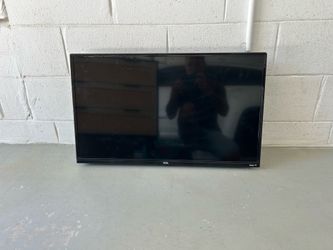 32” Roku smart TV