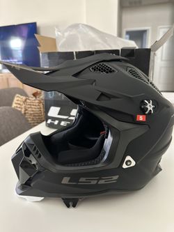 LS2 Helmet - Matte Black