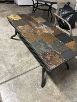 Mesa De Piedra De Patio