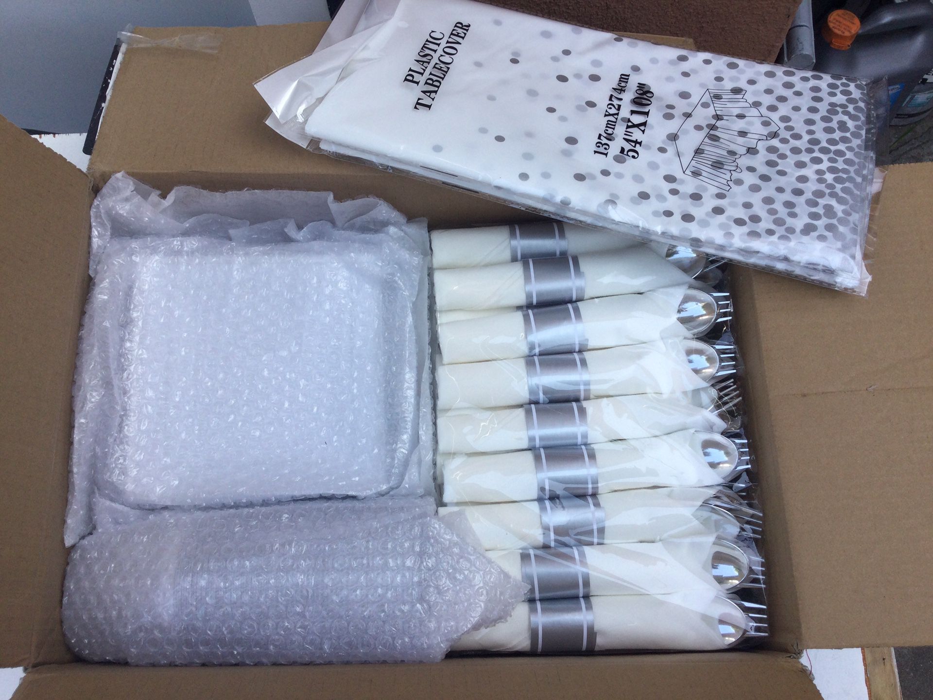 350 silver square plate set with 2 table cloths. Party, Quinceanera, Family Gathering. $45.00 SOUTH GATE pick Up Spoons