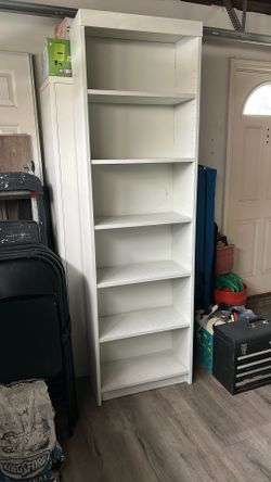 Tall White/brown Bookshelf