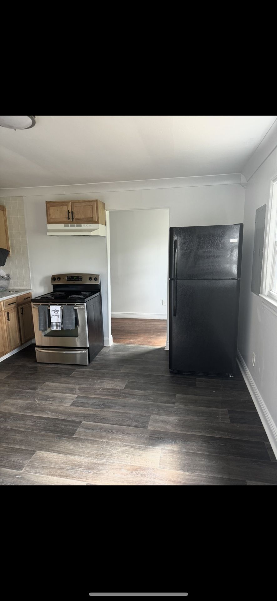 Stove And Refrigerator