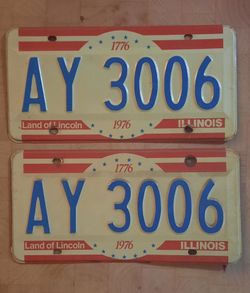 1975 Bicentennial Commemorative IL License Plates