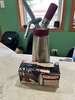 iSi NSF Professional Whipped Cream Dispenser