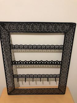Earring /jewelry holder