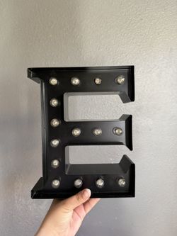 Battery Operated Letter E Marquee Light 