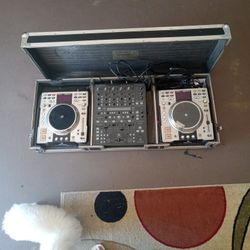 Digital Turntables And Mixer With Case